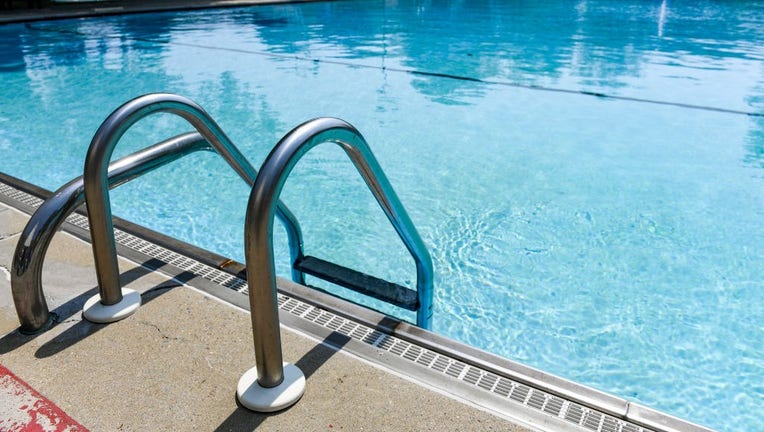 The Pros and Cons of Purchasing a Swimming Pool